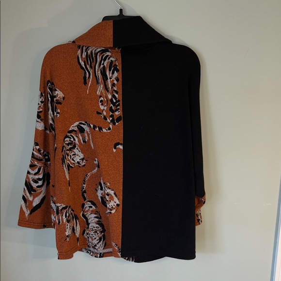 Joseph Ribkoff Black and Brown Tiger Pattern Sweater NWT - Picture 6 of 8